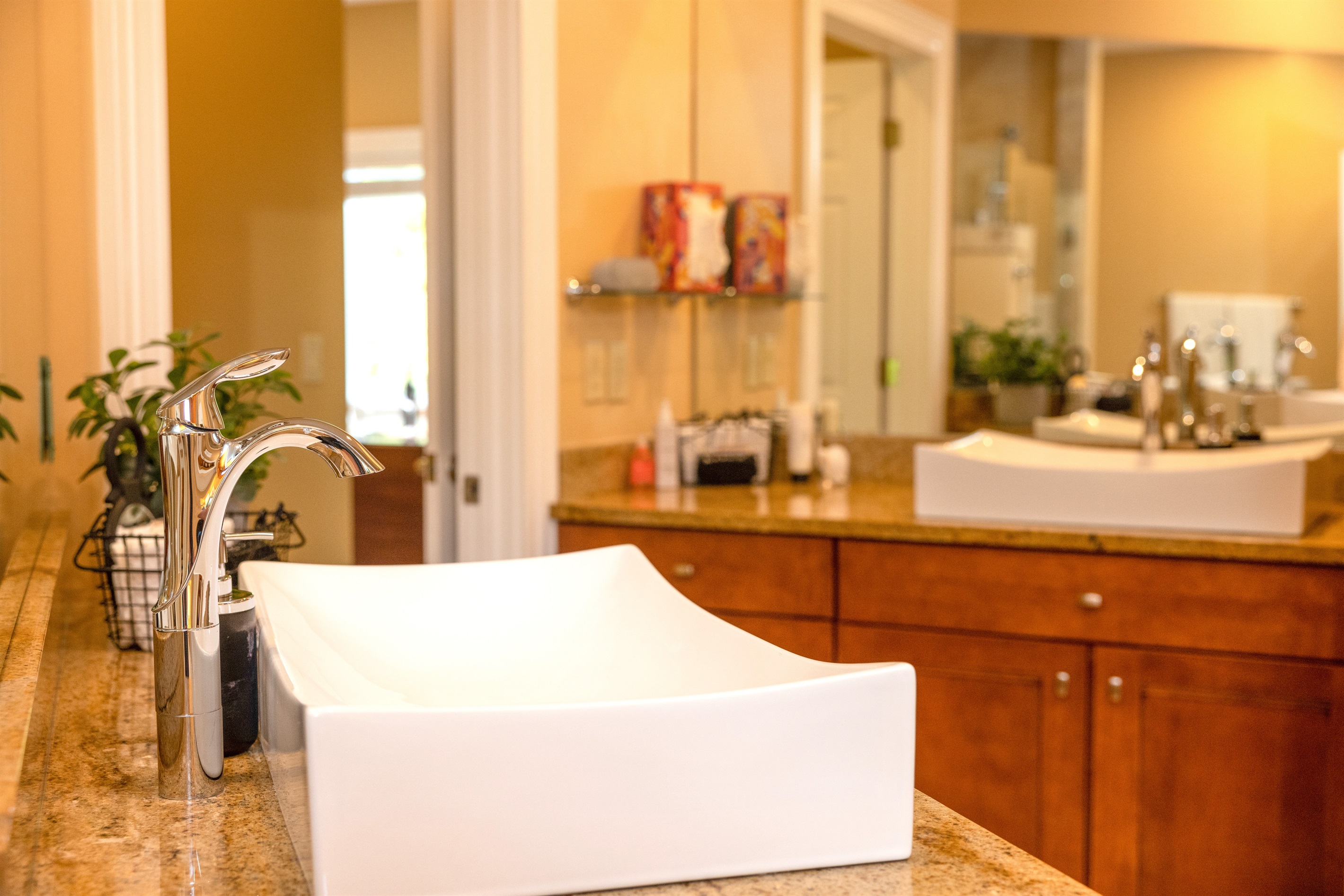 Intimate time together, with space to spread out.  Two sink vanities, multiple drawers, and large counters. Multiple makeup towels, wash cloths, and artisan lotion too!