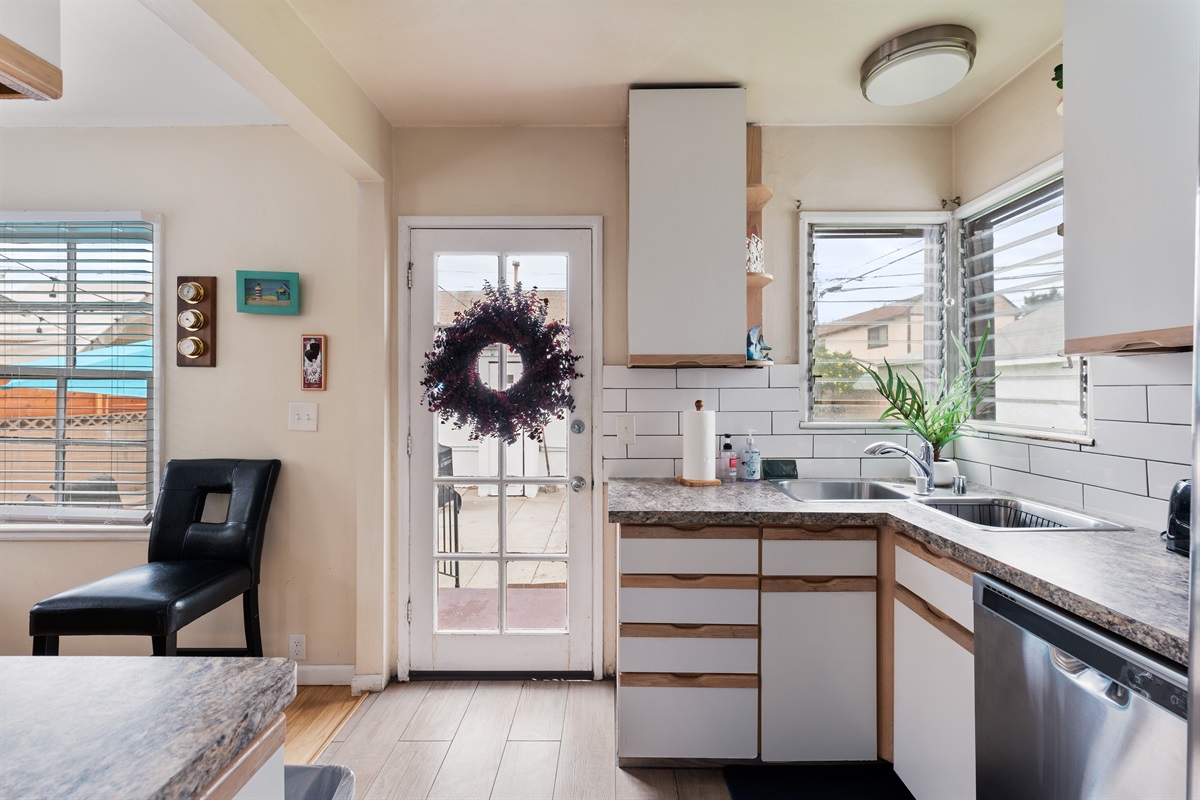 Kitchen to the back yard