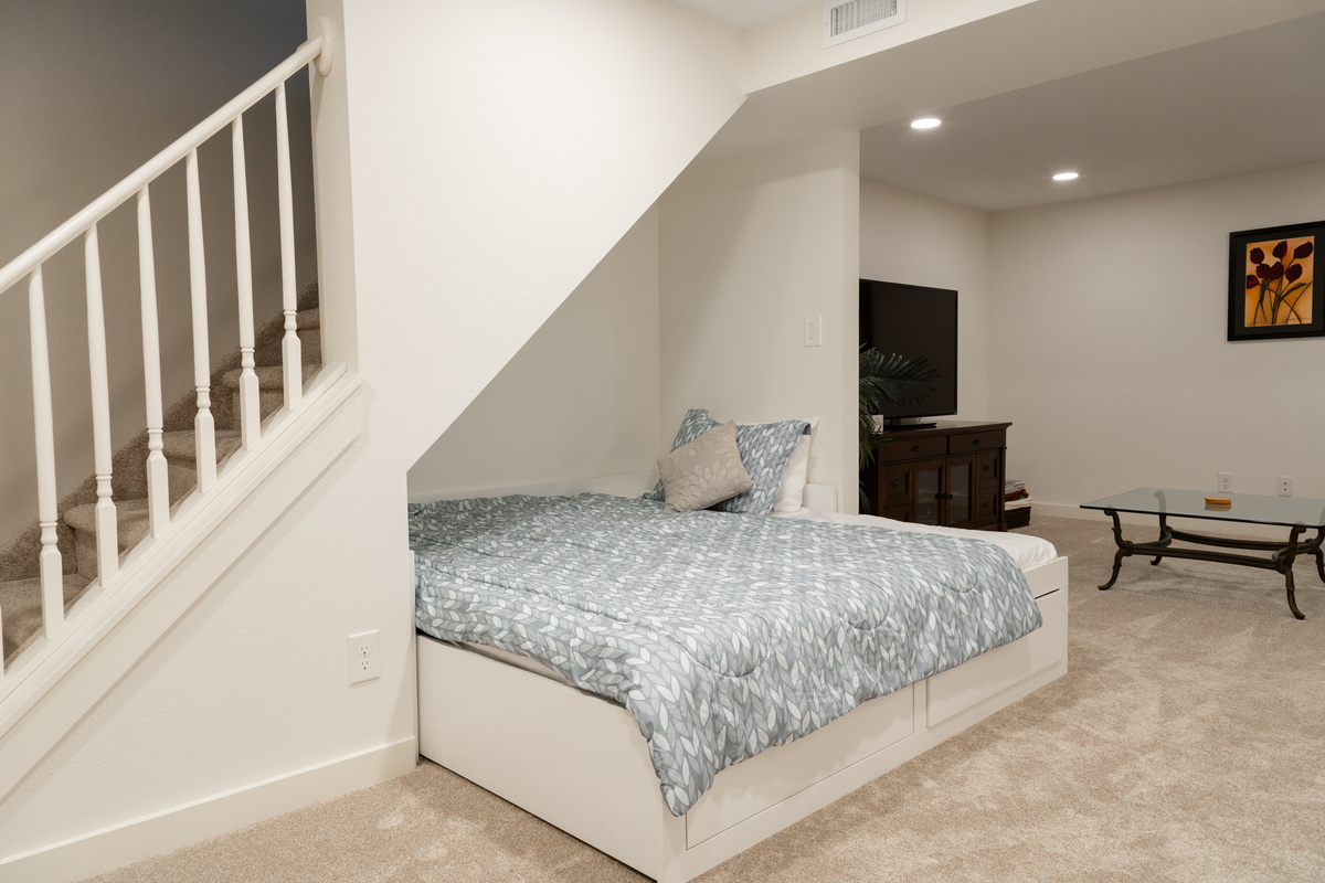 Trundle bed can convert to a king bed