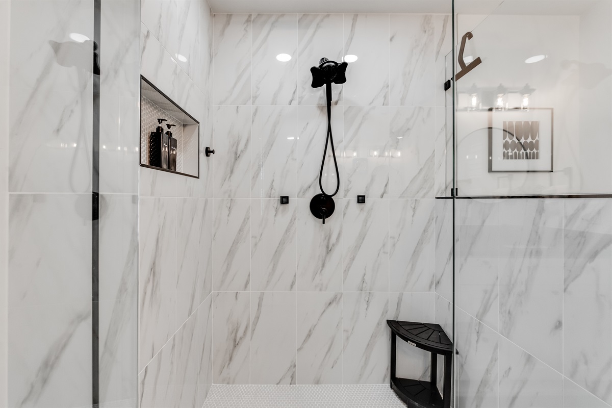 3rd Level Ensuite Full Bathroom