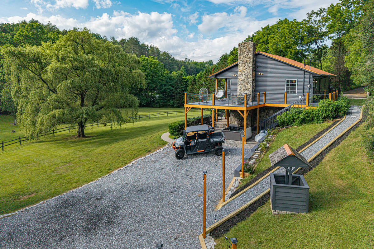 Stunning views await from your private deck, perfect for morning coffee or evening stargazing!