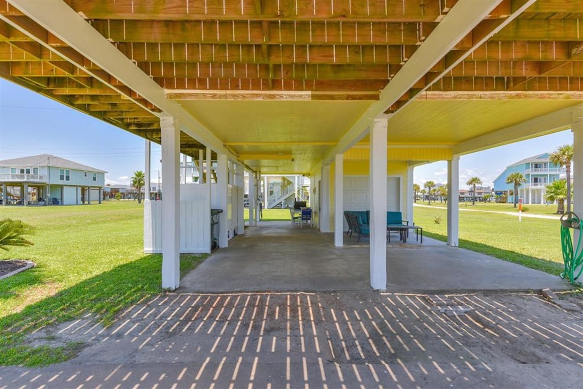 Cottage by the Sea in Terramar Beach Team Mamo Realty, Inc.