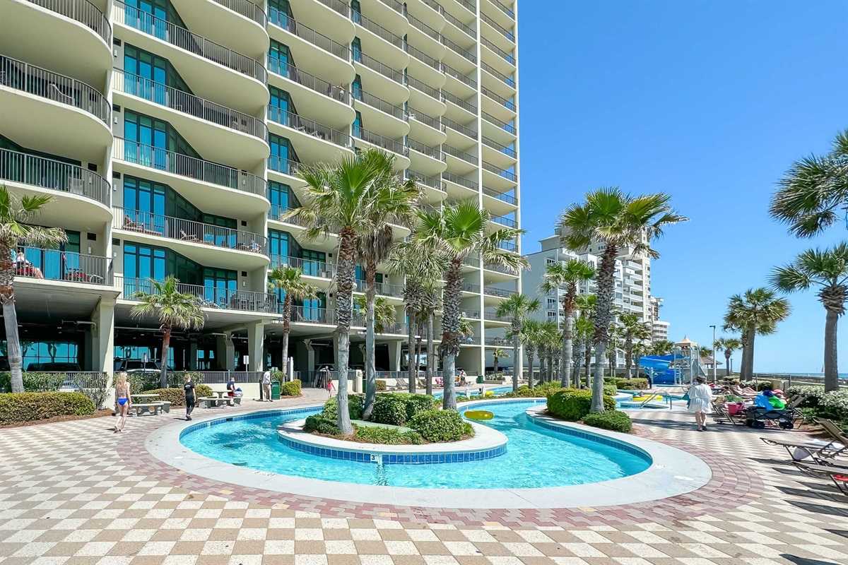 Spend your afternoons drifting along the famous Phoenix West lazy river. This Gulf-front oasis features lush tropical landscaping and plenty of space to soak up the Alabama sunshine right outside your door.