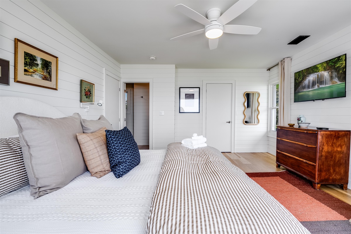 Master Bedroom with a King bed, and view's you can never miss.