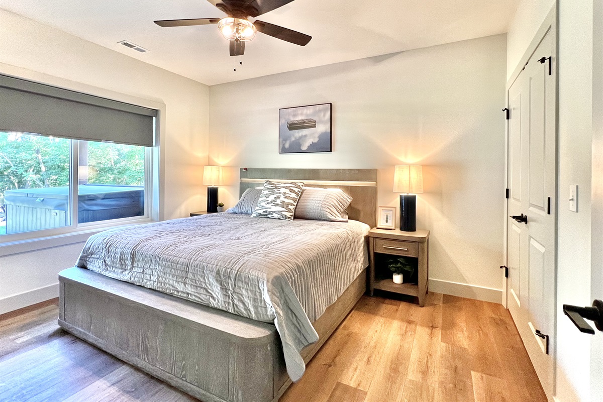Lower King bedroom