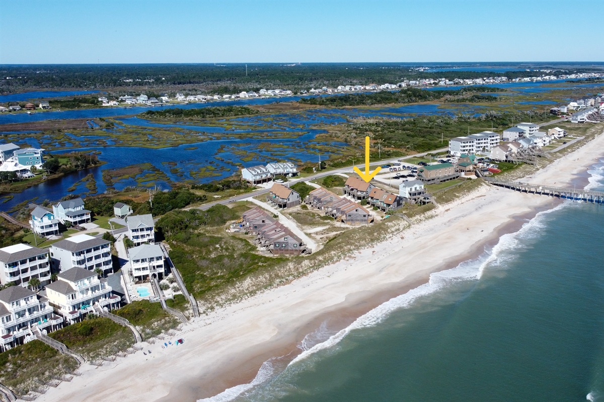 Secluded yet convenient, near Seaview Pier with easy beach access