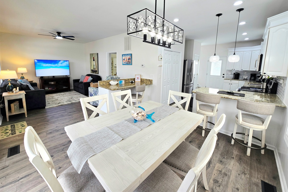 Beautifully updated Living/Kitchen area