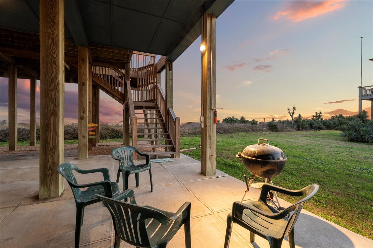 0715898f1a714a5ca1f2433134d87659 Large | Beachhouse | Texas | TX | Vacation Homes | Galveston | Crystal Beach | Kokomo | Breezy Days | Beachfront Elegance | Sunrise Serenity | Southern Sands Property Management, LLC