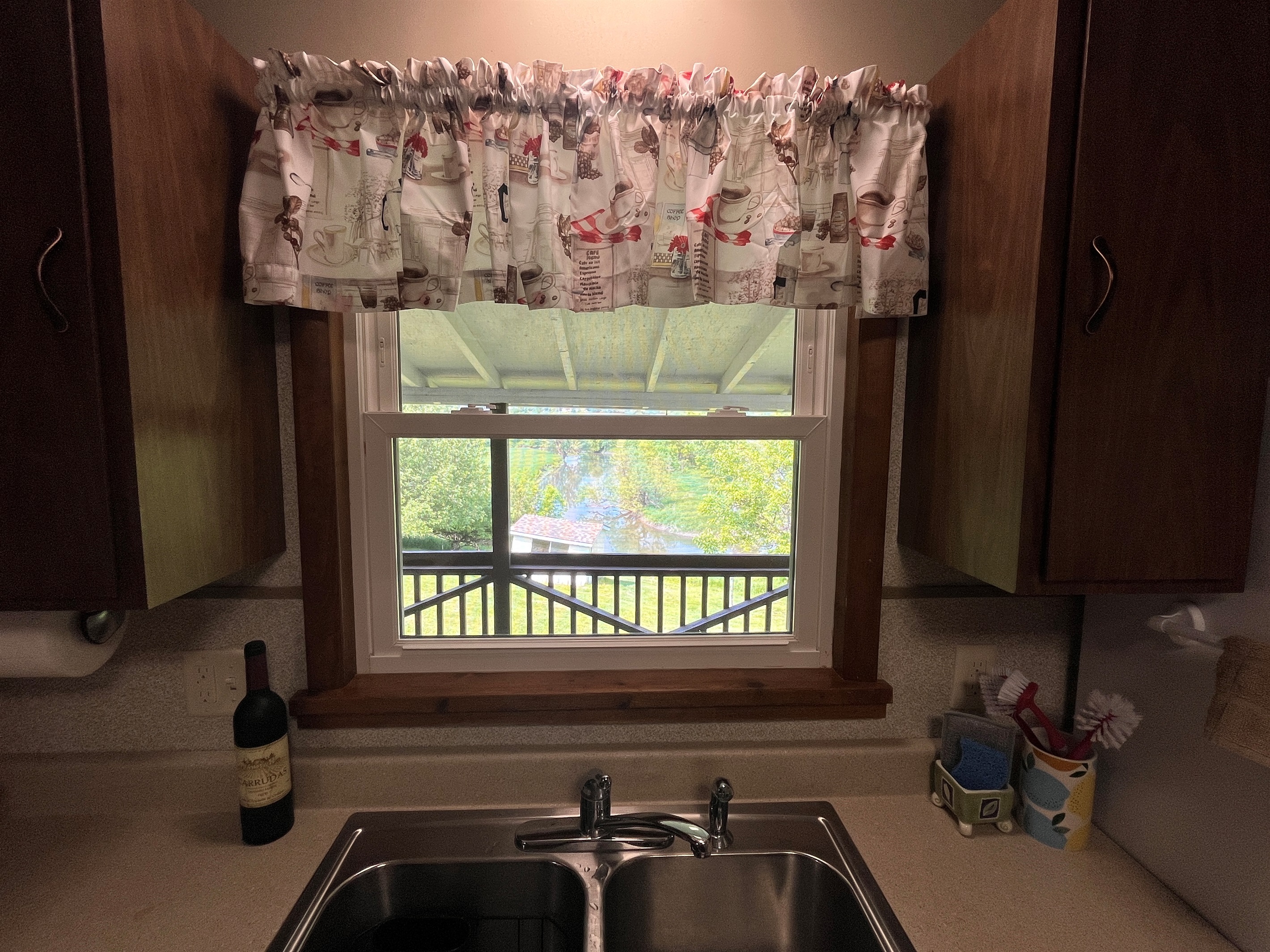 Dishes with a river view