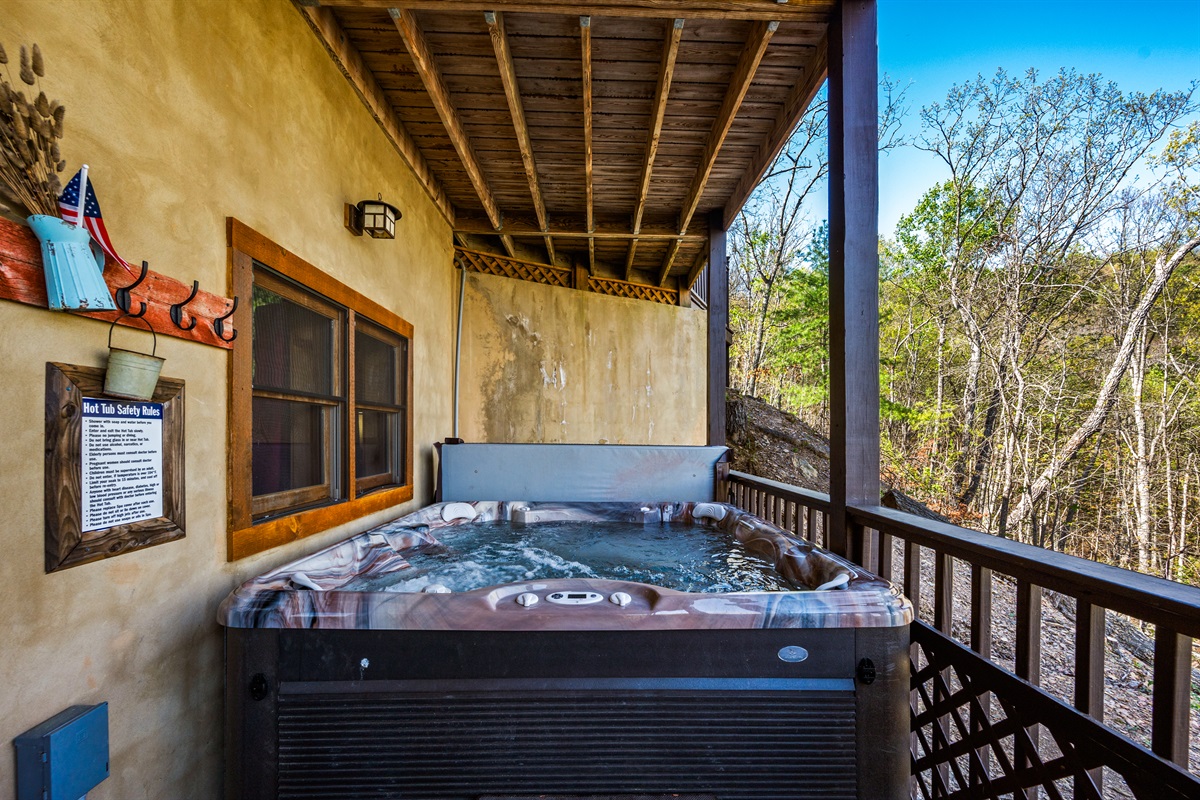 Hot tub on lower back deck