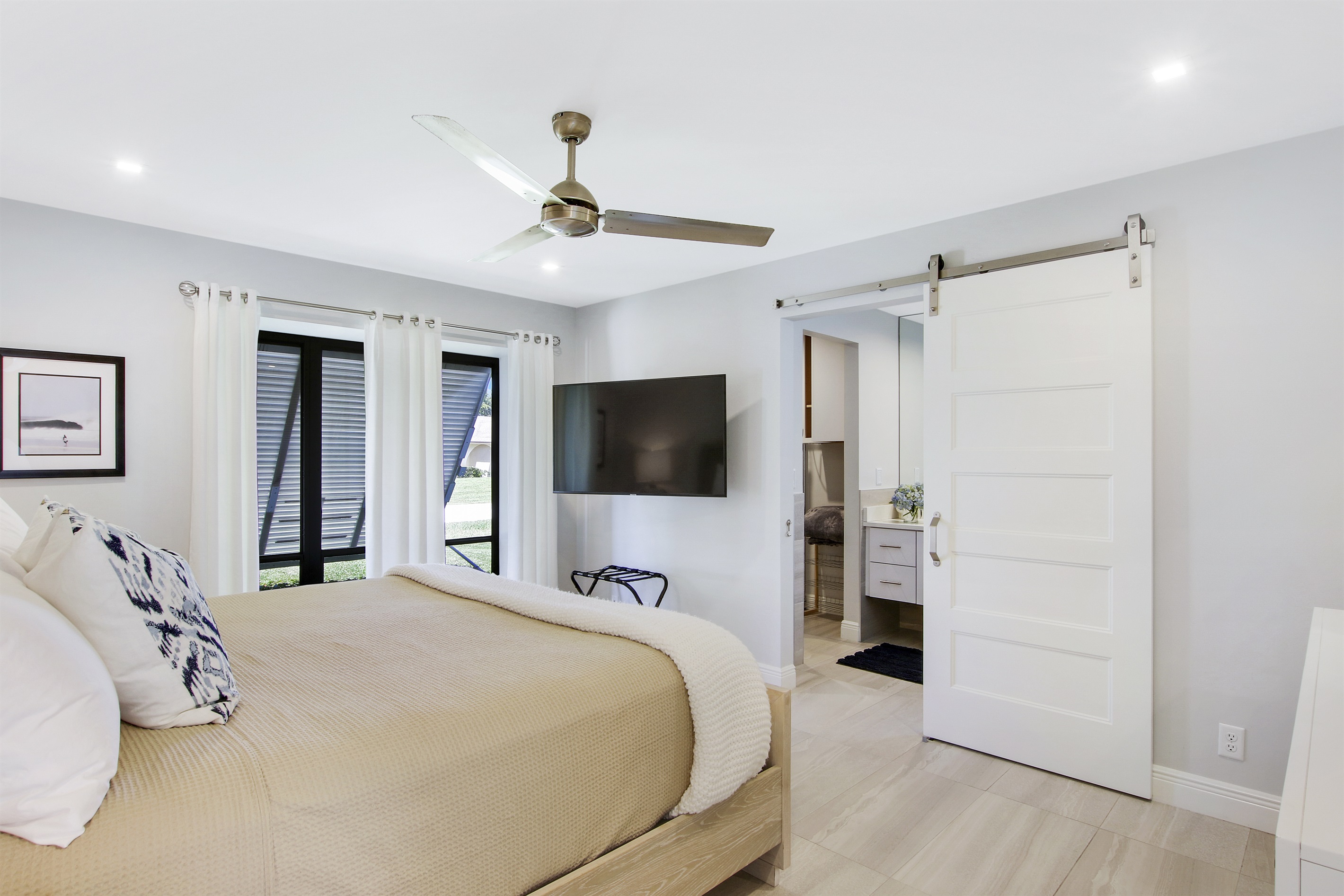 Quality mattress, 100% cotton linens