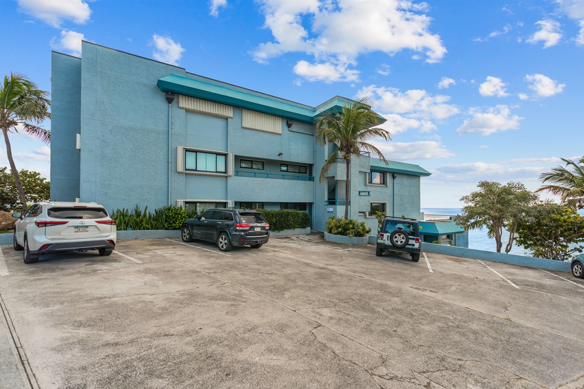 Building 21 at SeaCliff Villas