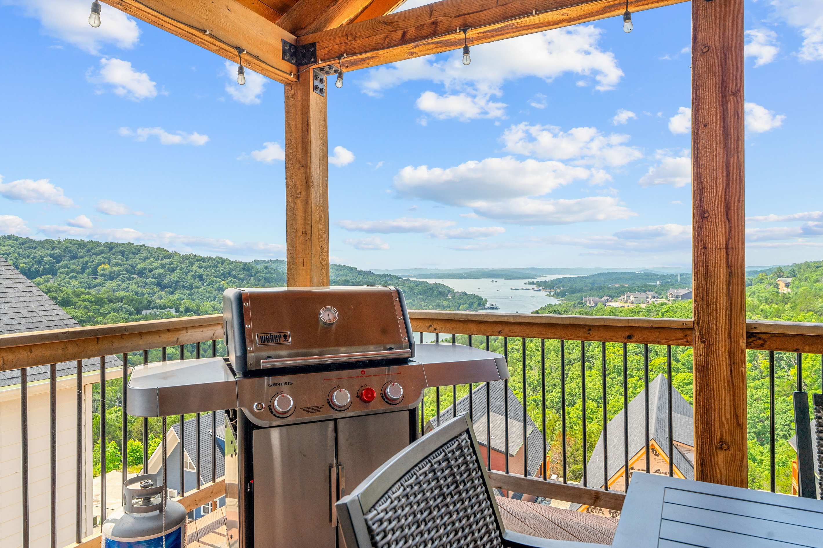 Grill your bbq favorites while looking over Table Rock Lake