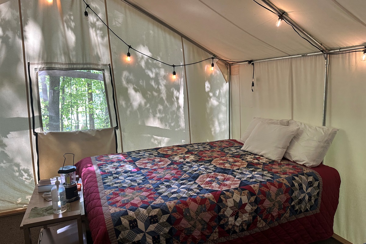 Queen bed at the back corner