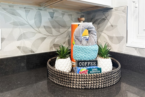 ☕ Coffee bar stocked + ready for beach mornings