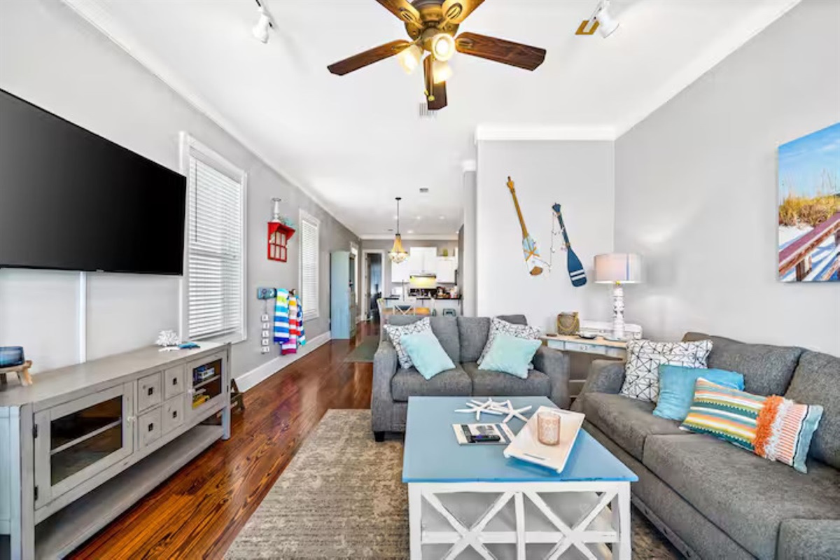 East Unit Living Area