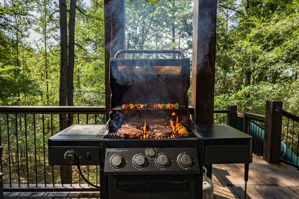 Decked out for a perfect BBQ night! Cheers to great food and even better company.