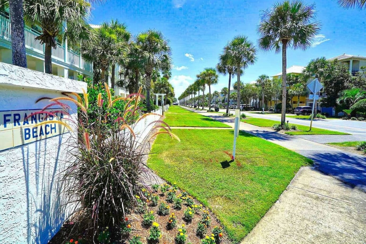 Frangista houses - one of best communities in miramar beach
