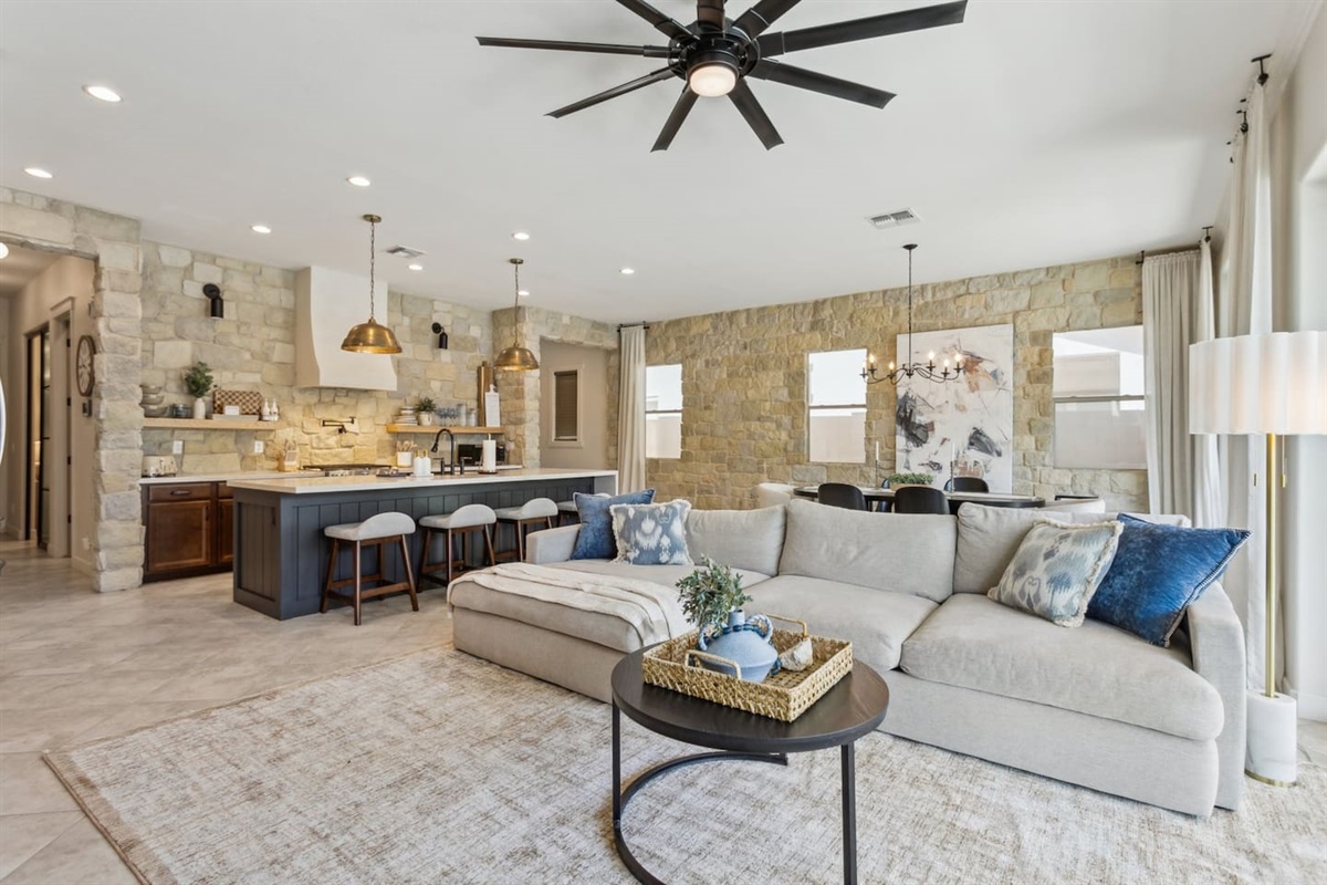 The Hideaway: Desert Days & Pool Nights | 3bd 2bth — The Hideaway: Desert Days & Pool Nights, Queen Creek, Arizona — photo 10