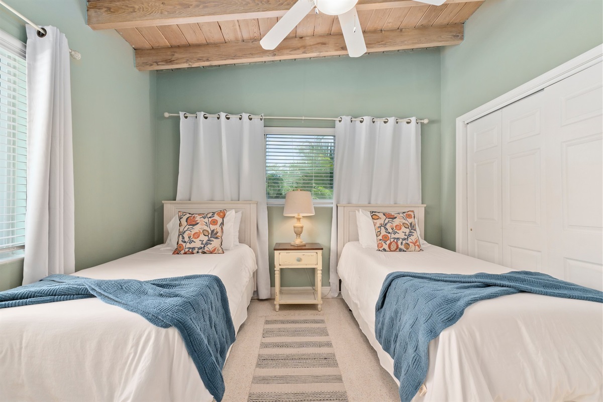 Twin Bedroom