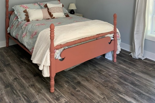 Bedroom 2-QUEEN 2nd Floor