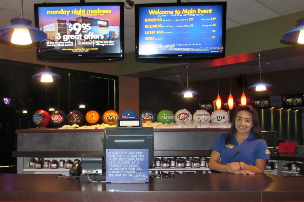 'The Main Event' is ten minutes from the House - Laser Tag, Bowling, Billiards, Game Arcade, Miniature Golf, and Rock Climbing - All in One Location