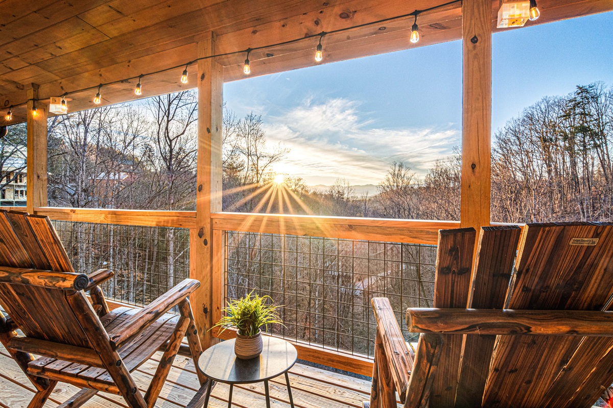 Your small to do list: Coffee right here every morning. Upper level deck has al fresco dining, nestled in the trees with long range mountain views.