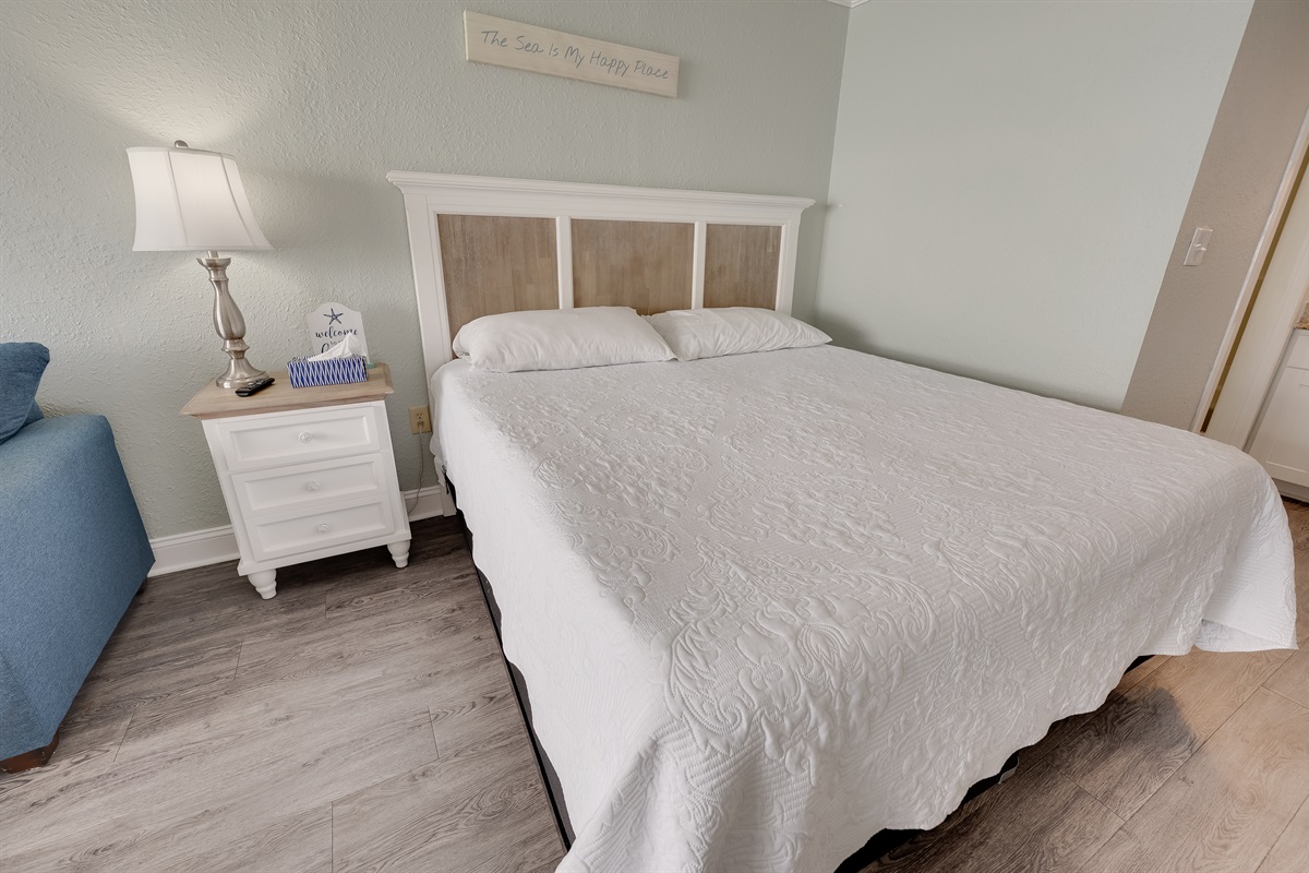 Room with Stunning Views🌊☀️