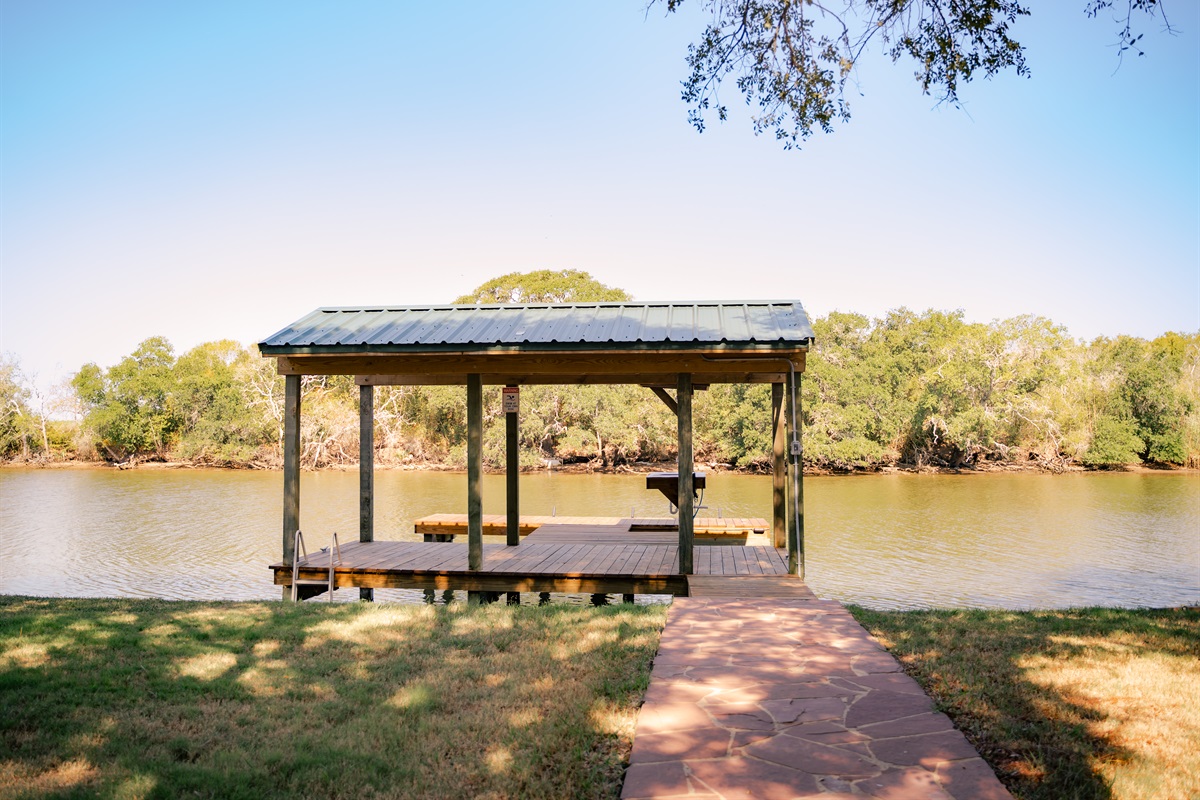 Pier #1 with fishing light, cleaning station, swim ladder, boat tie ups