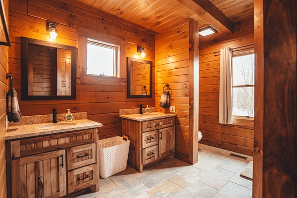 Large En-Suite Bath with Dual Vanities with Granite Counters