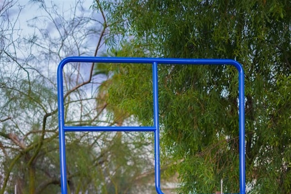Enjoy fresh air while you exercise at the outdoor stations, offering various bars to challenge your strength and endurance.

How many pull-ups can you do!