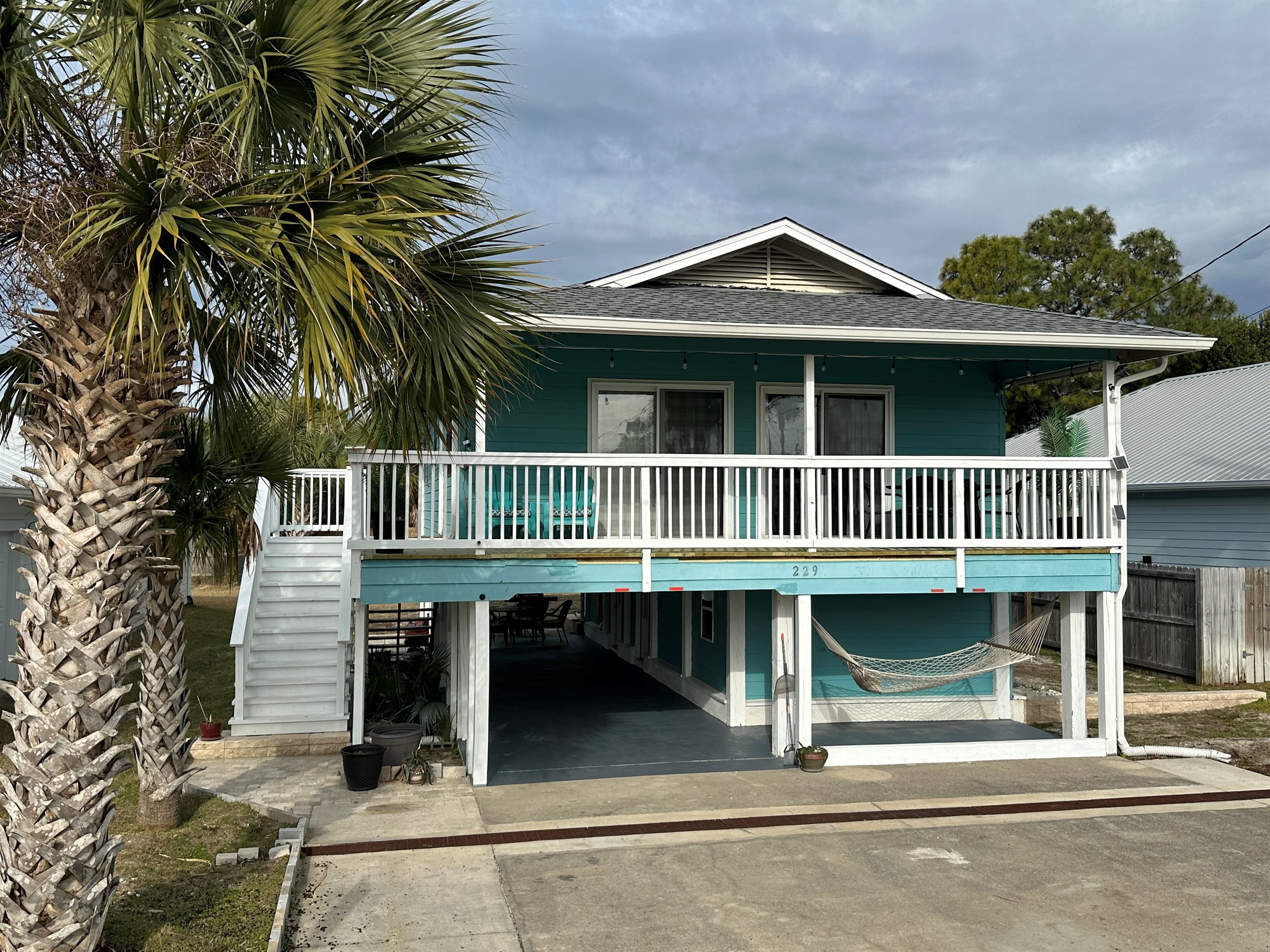 The Panama City Beach cottage is in a quiet and friendly neighborhood.