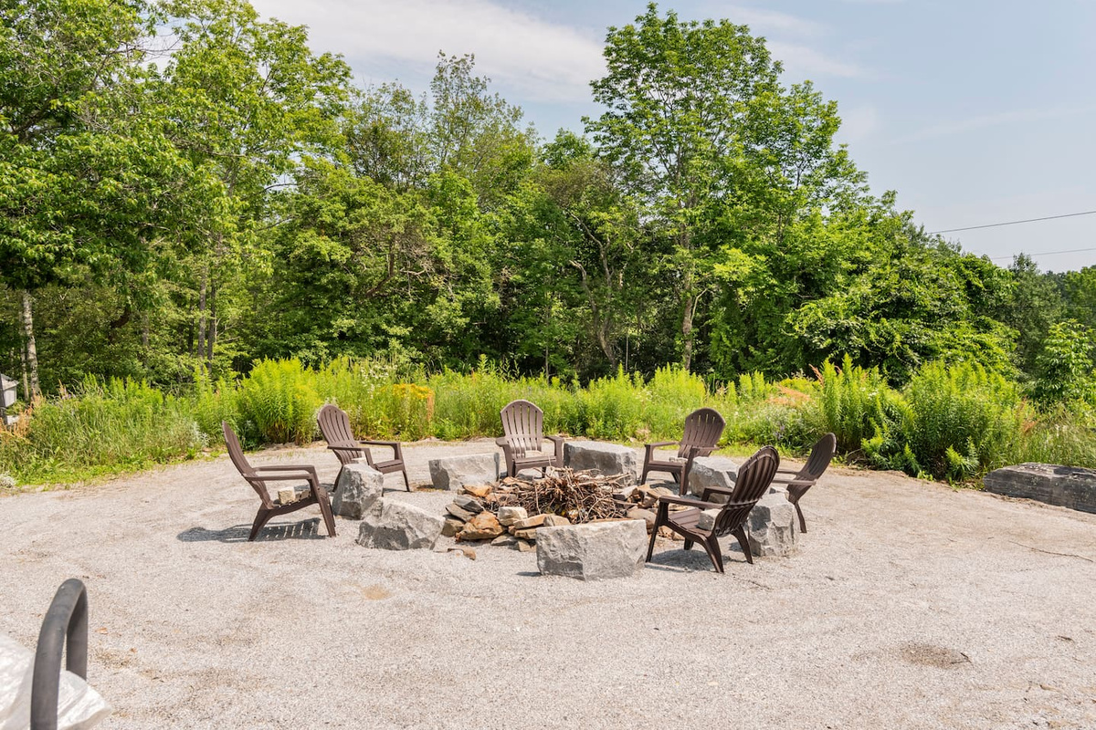 Large firepit for Pennysworth