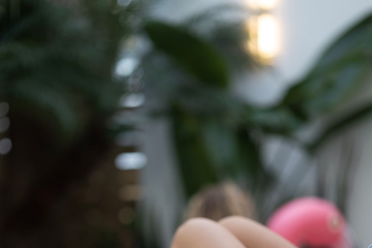 Slow mornings. Sunny afternoons. Repeat. ☀️