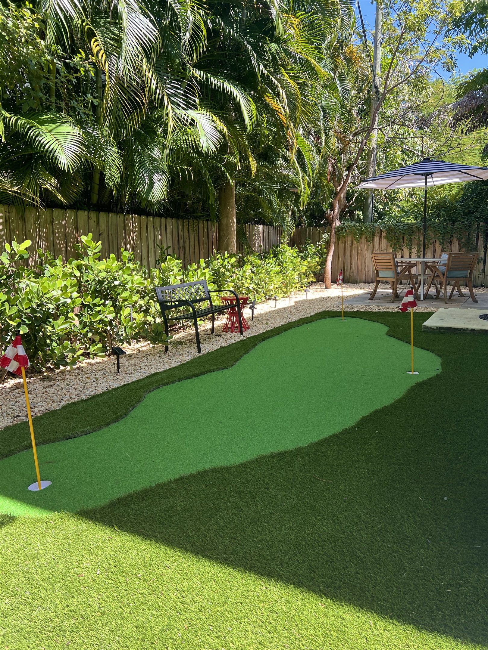 There is something for everyone @ Paradise Breezes⛳️ 🏖️ 