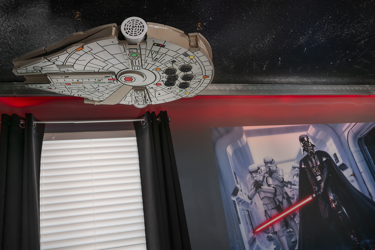 Star Wars Bedroom at Villa Ichabod