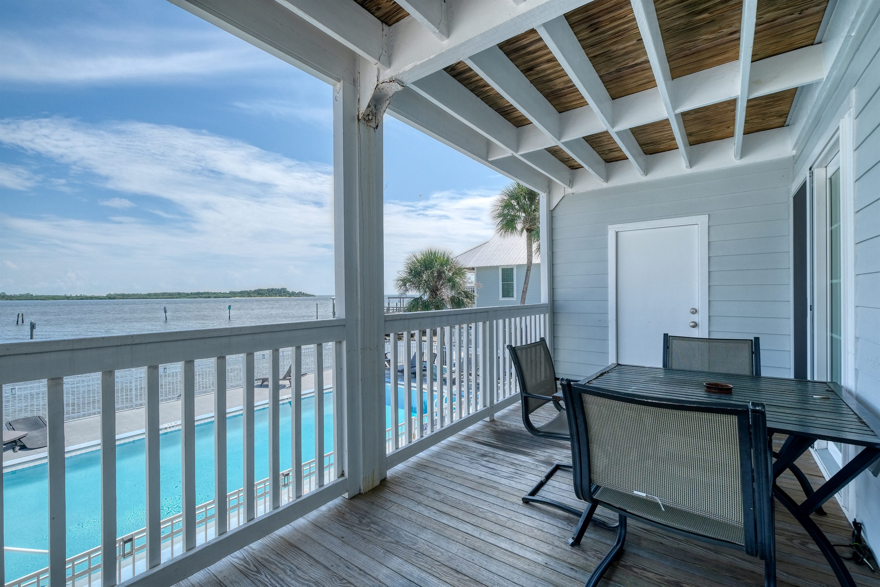 Out door dining available