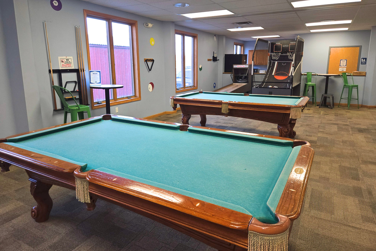 Family Game Room - Community Amenity - Arrowhead Lake - Serhii Vacation Rentals