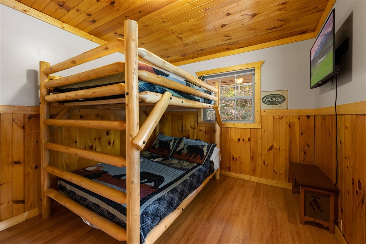 Indulge in comfort and serenity – your dream getaway awaits in this cozy haven. 