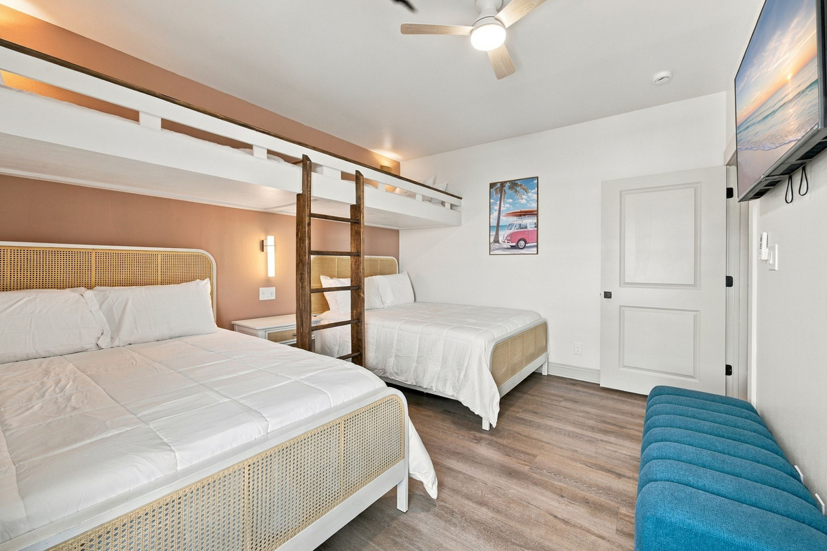 Comfort meets convenience in this inviting bedroom.
