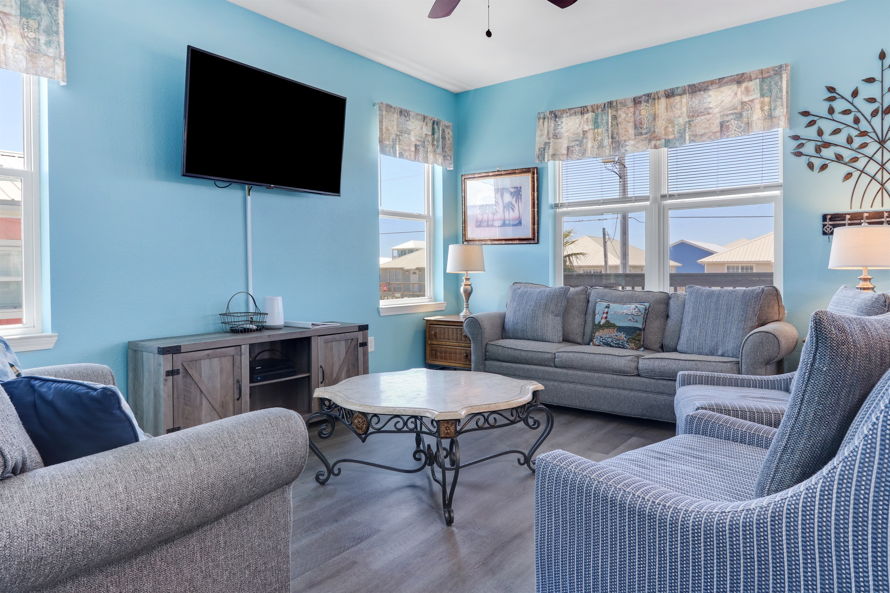 Sofabed and swivle chairs