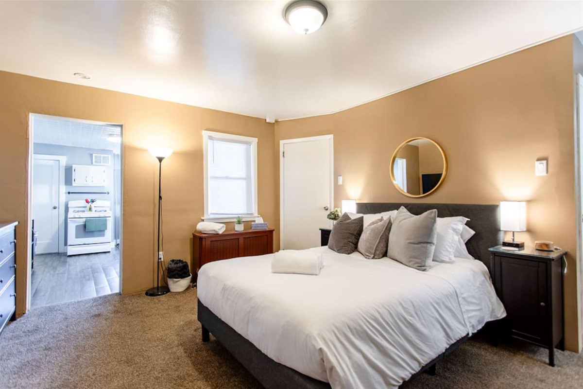 We use high-end linens, provide all of the amenities you will need for a short stay, and make it our mission to be sure you feel welcome from the moment you arrive.