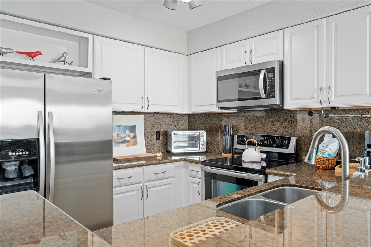 082d9904f3394a00816ac5389dc03460 Large | Beachhouse | Texas | TX | Vacation Homes | Galveston | Crystal Beach | Kokomo | Breezy Days | Beachfront Elegance | Sunrise Serenity | Southern Sands Property Management, LLC