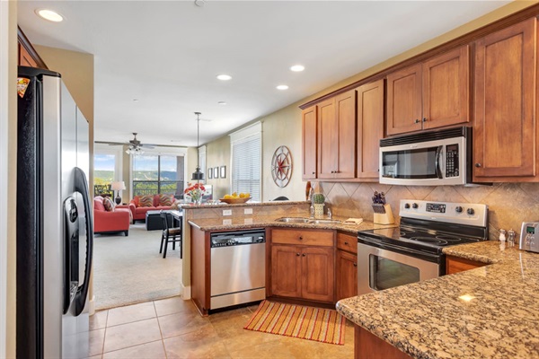 Resort Villa with Panoramic Lake & Hill Country Views