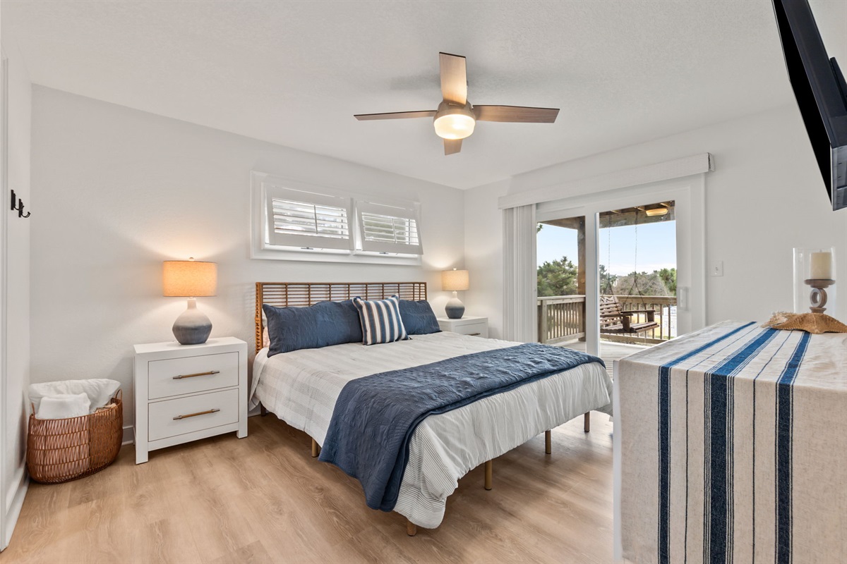 King Bedroom #2 – Spacious king bedroom with lots of light & acces to deck!