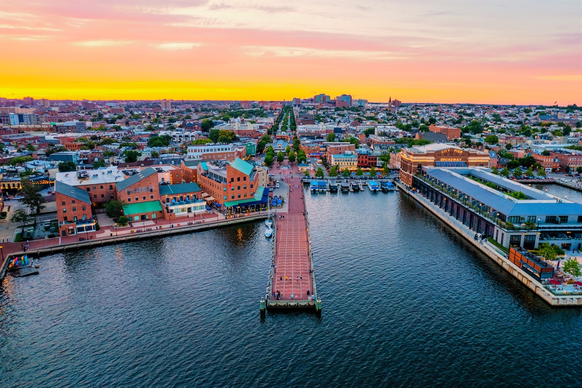 10 minute walk to Fells Point Waterfront