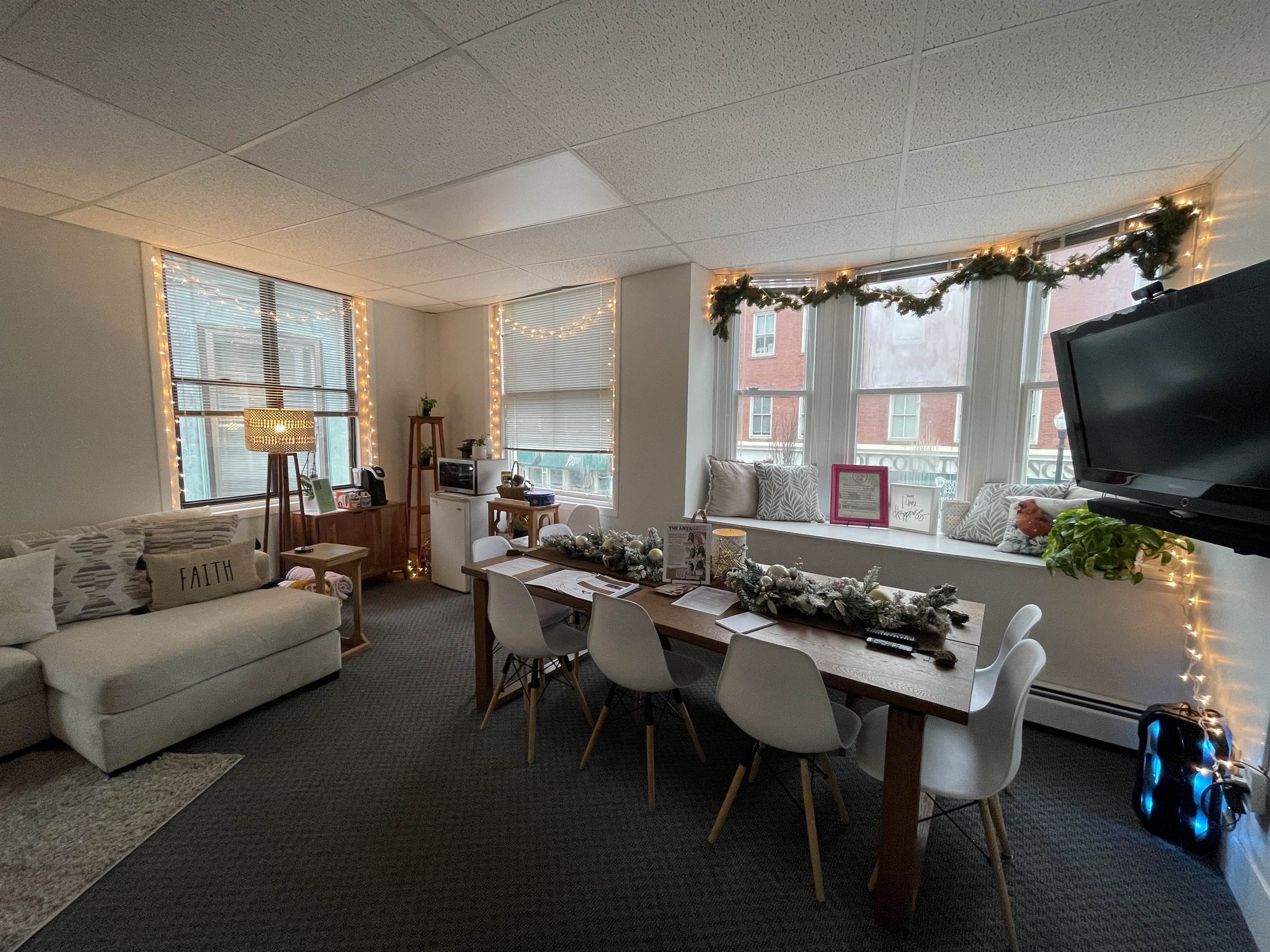 Common Room (Wellness Suite)