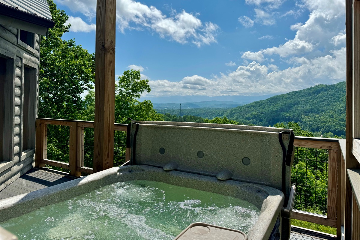 SUMMER HOT TUB VIEW