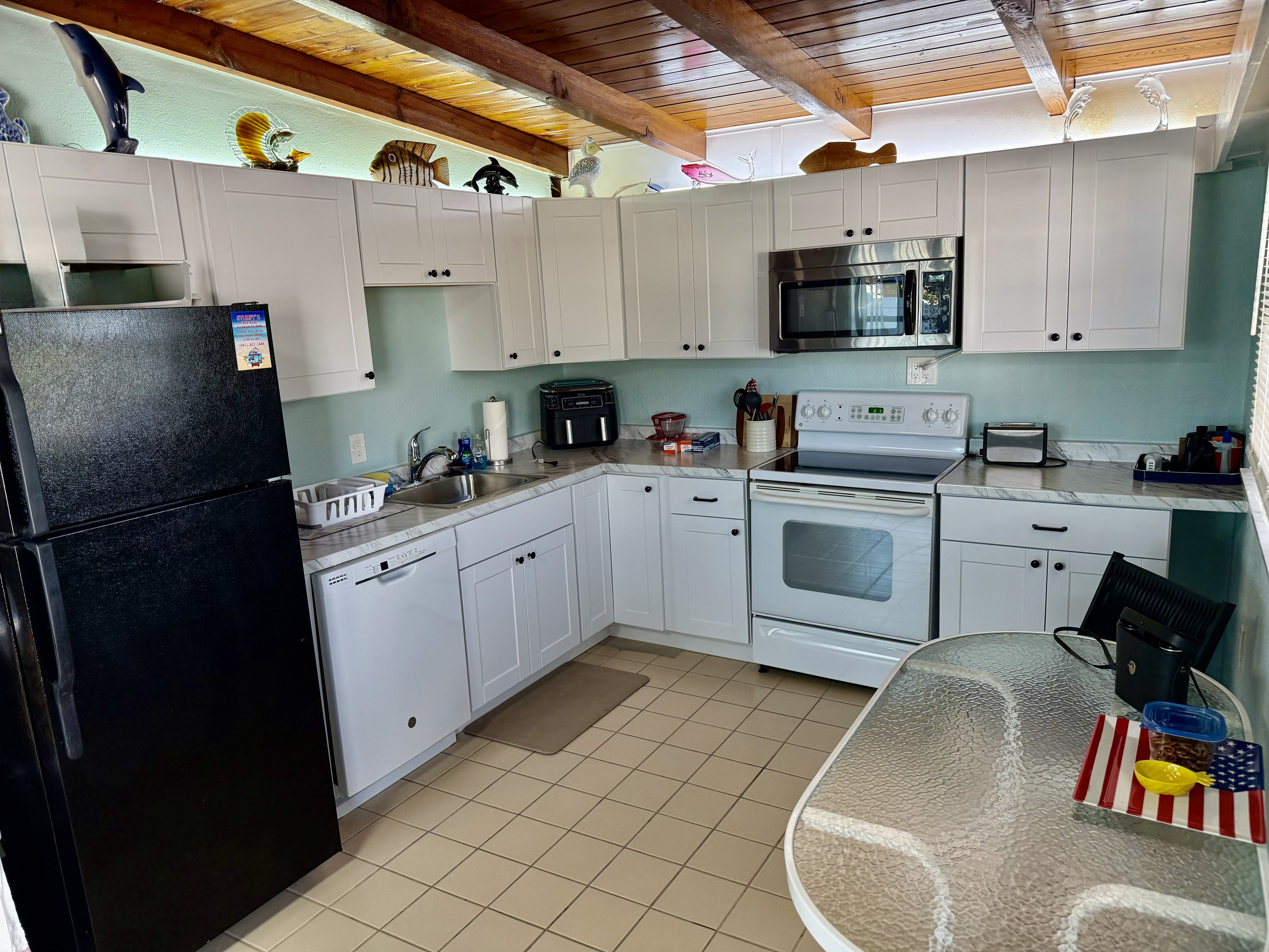 Charming mid mod style kitchen