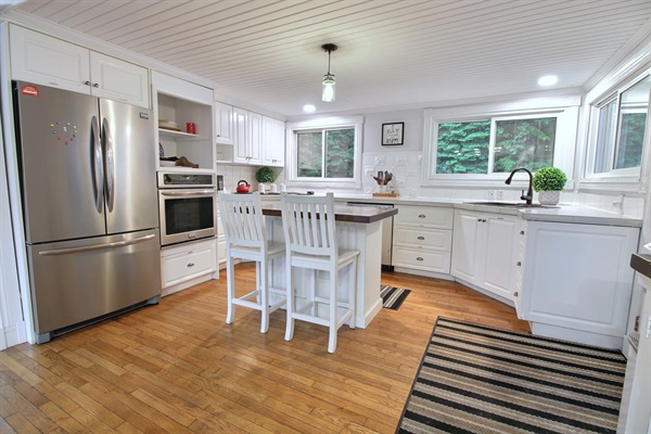 Kitchen - Main Floor